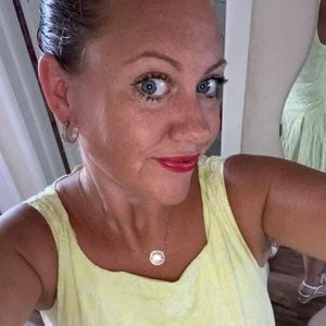 Meet your Posher, Kay